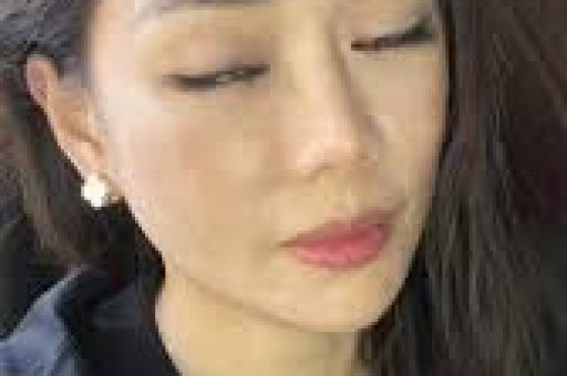 一款明星扮演游戏在小红书的走红