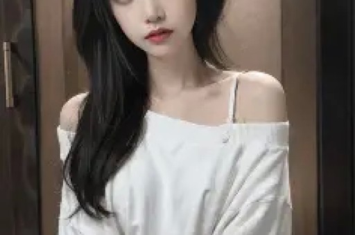 明星八卦看点啥：香港知名演员全素颜出镜60岁还没结婚前男友因肺癌病逝_曾伟权_时候_外界：曝谢贤辞灵礼仅3人出席王菲、孙辈都没现身谢霆锋已准备复工_谢婷婷_葬礼_张柏芝：考古李小璐自嘲是恋爱脑！无戏可